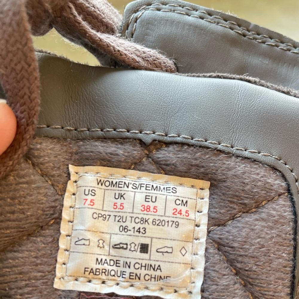 The North Face Brown Lace Up Boots Rugged Outdoor Style - Picture 9 of 11